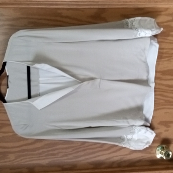 Elie Tahari, silk and lace, anniversary, vacation, party, career wear, o… - Picture 8 of 8